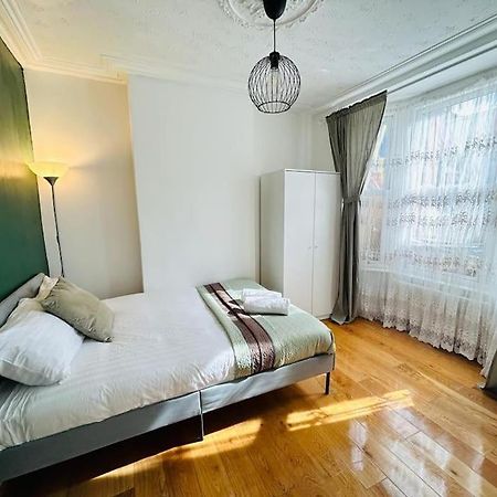 Elegant House In Stratford Apartamento Londres Exterior foto