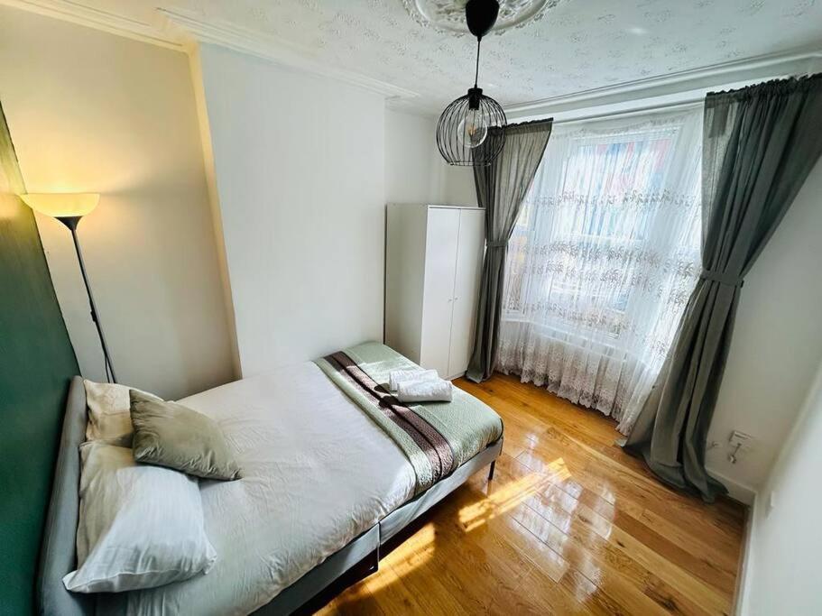 Elegant House In Stratford Apartamento Londres Exterior foto
